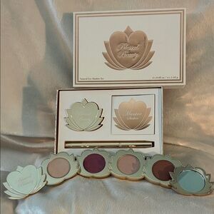 Blessed Beauty Women Makeup Eyeshadow Palette - Pink, Plum, Brown, Taupe